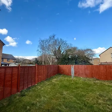 Relaxing In Bradley Stoke Σπίτι διακοπών